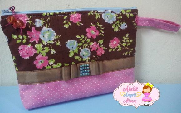 Necessaire Floral G Marrom e rosa