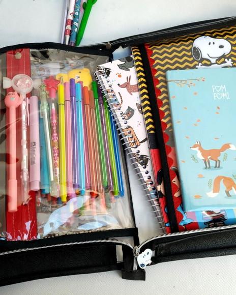 Pasta Organizadora com Bolsos Couro Sintético