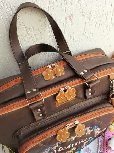 Bolsa 3 divisões material sintético borboletas