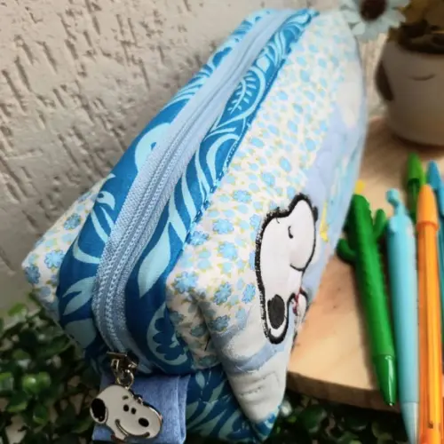Capa de caderno +estojo snoopy