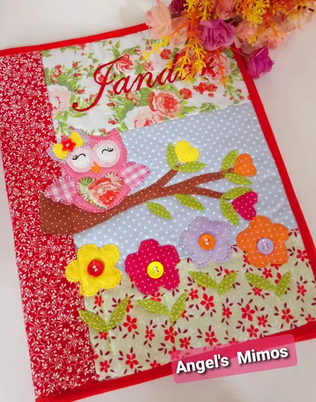 Capa de caderno coruja vermelho
