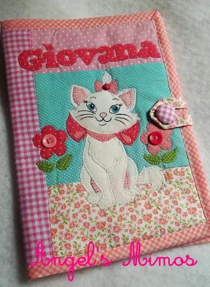 Capa de Carteirinha de vacinação Gatinha