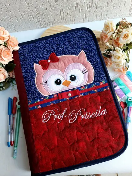 Capa organizadora com bolsos corujinha
