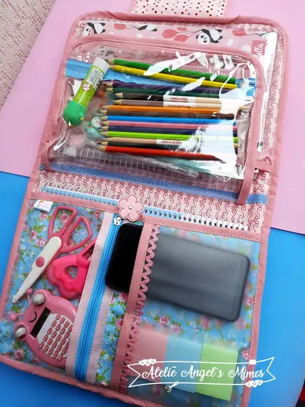 Capa organizadora com bolsos jardim encantado