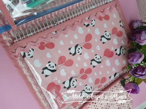 Capa organizadora com bolsos jardim encantado