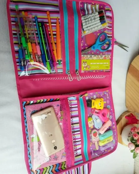 Capa Organizadora com Bolsos Professora