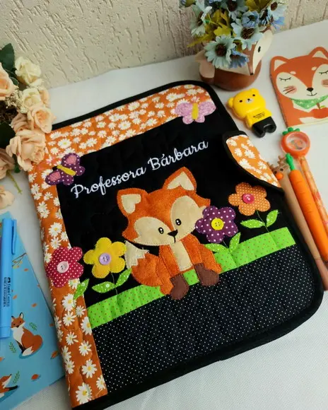 Capa Organizadora com Bolsos Raposinha