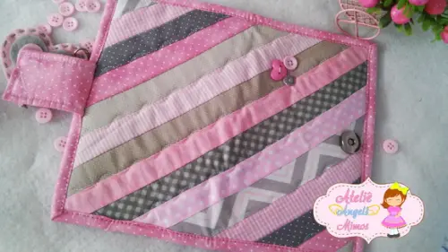 Carteira rosa e cinza patchwork