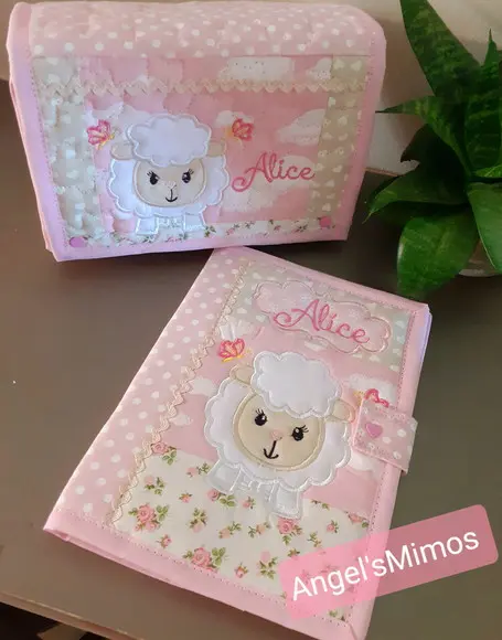 Kit baby porta fraldas/lenço/ pomada + capa de carteira de v