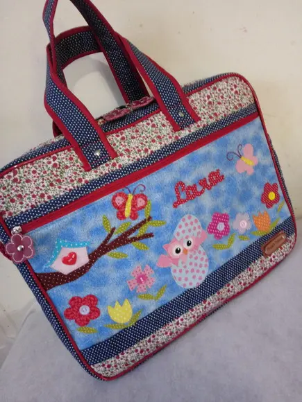 Kit bolsa +frasqueira coruja azul