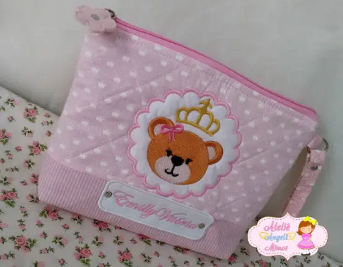 kit capa de carteira de vacinação + necessaire Ursinha