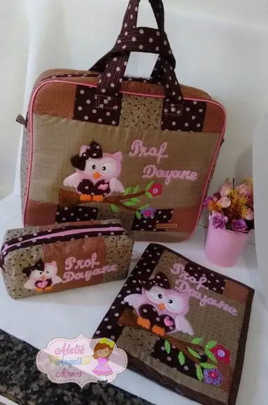 Bolsa Professora, estojo e capa de caderno personalizada