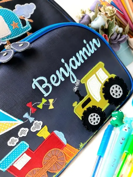 Mochila 3 divisoes Infantil couro sintético brinquedos