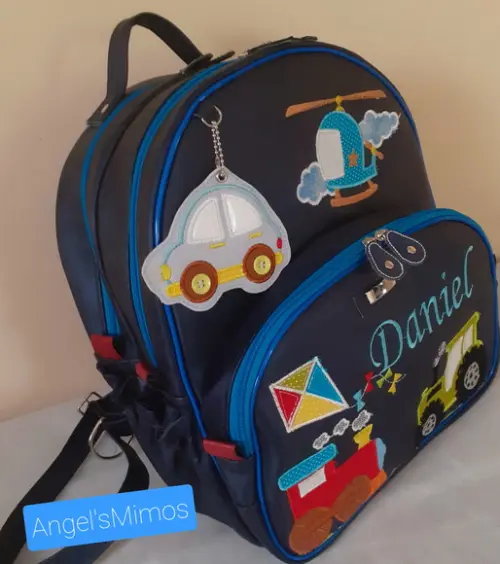 Mochila 3 divisoes Infantil couro sintético "brinquedos"