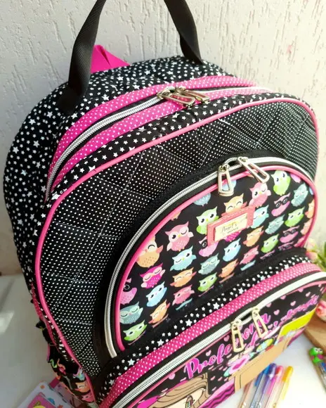 Mochila Tam. G Corujinha com Bolso para Notebook