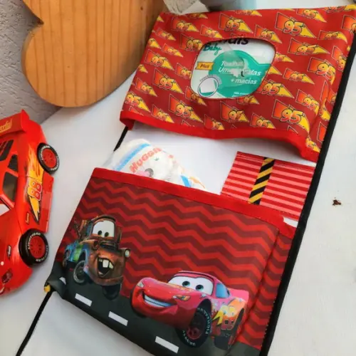Porta Fraldas/ Porta Lenço/ Pomada Carros