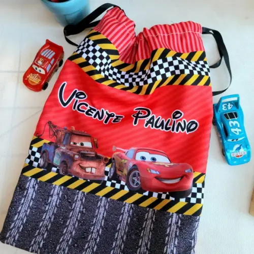 Saquinho de Roupas Carros