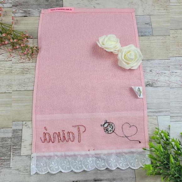 Toalha de Lavabo Personalizada - Bordada com Nome e Tema Des