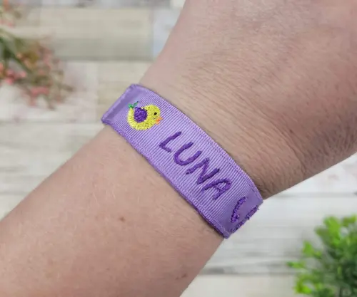 Pulseira de Identificação Infantil Personalizada – Nome e Telefone Bordado
