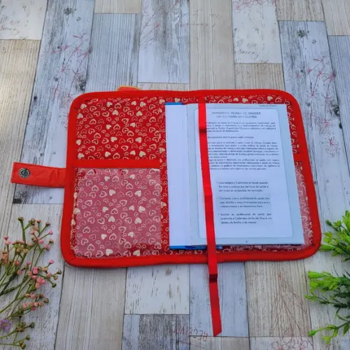 Capa Caderneta de Vacinação Capivara Bordada Nome