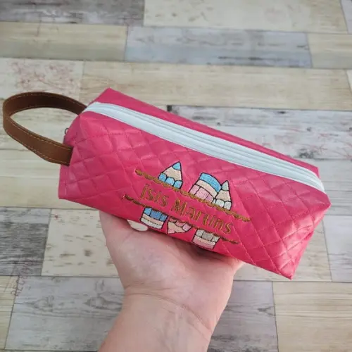 Estojo Escolar Duplo Personalizado em Courino - Nome Bordado