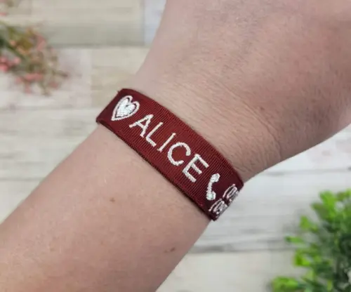Pulseira de Identificação Personalizada - Bordô