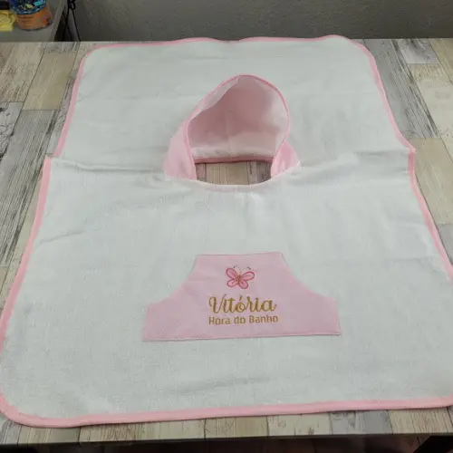 Toalha Poncho Infantil com Capuz Personalizada