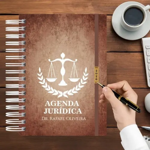 Agenda Jurídica 2026 Personalizada com Nome Marrom Masculina