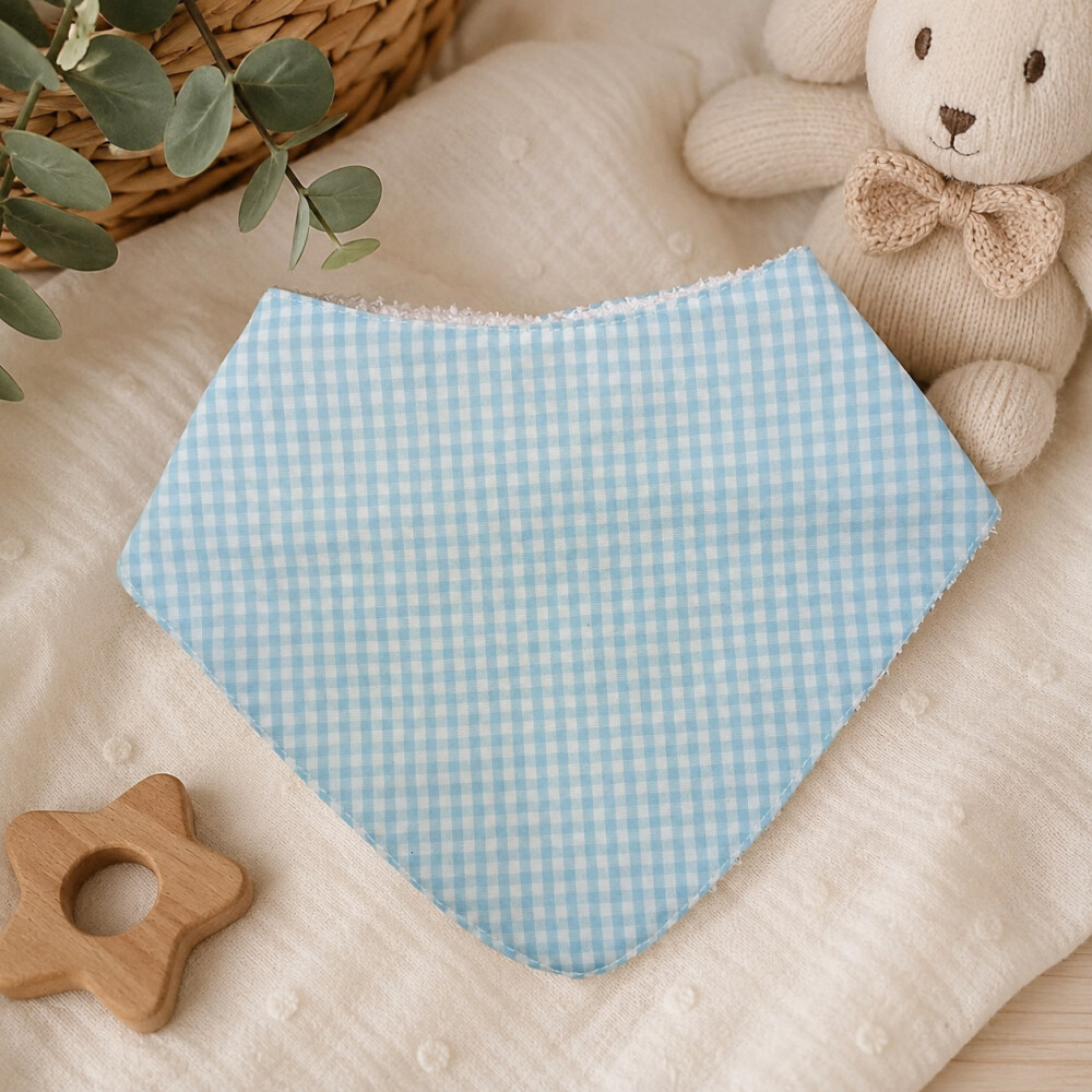 Babador Bandana Bebê Menino Xadrez Azul Claro - Algodão Absorve