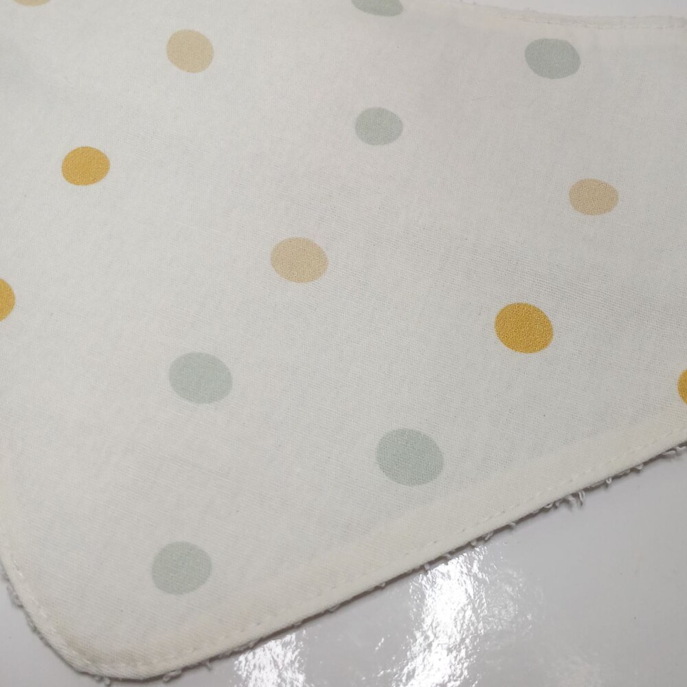 Babador Bandana Bebê Poá Ajustável Atoalhado - Enxoval de beb?