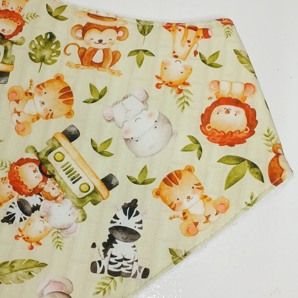 Babador Bandana Bebê Menino Estampa Safari - Algodão Dupla Face