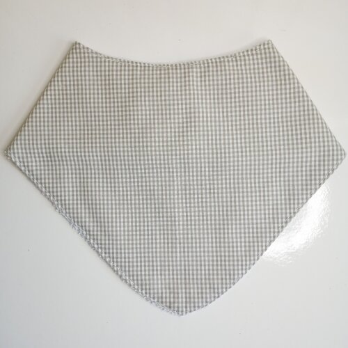 Babador Bandana Bebê Xadrez Cinza Unissex - 100% Algodão Macio | Pronta-Entrega