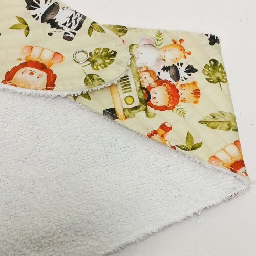 Babador Bandana Bebê Menino Estampa Safari - Algodão Dupla Face