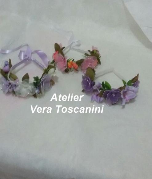 Tiara de flores em meia de seda