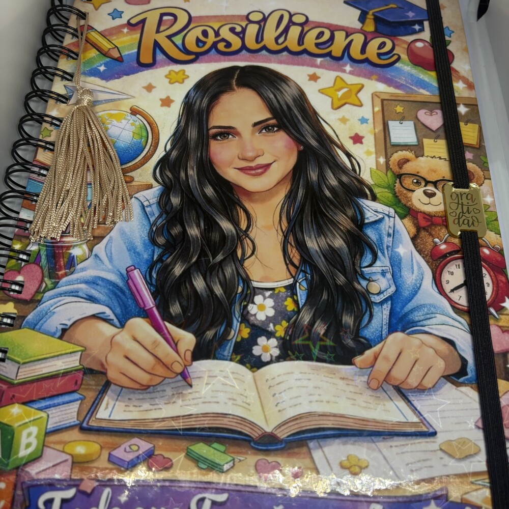 Caderno universitário personalizado