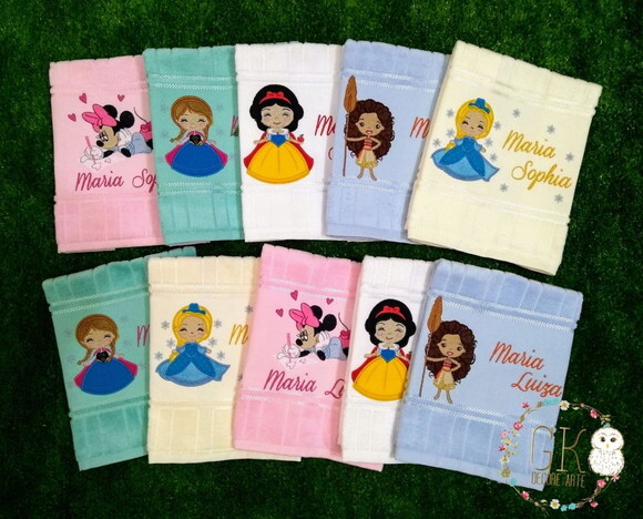 Kit com 10 Toalhinhas Bordadas - Tema Personalizado