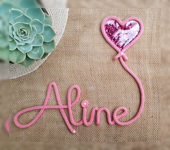 Aline em Tricotin (valor Refere-se ao Nome)