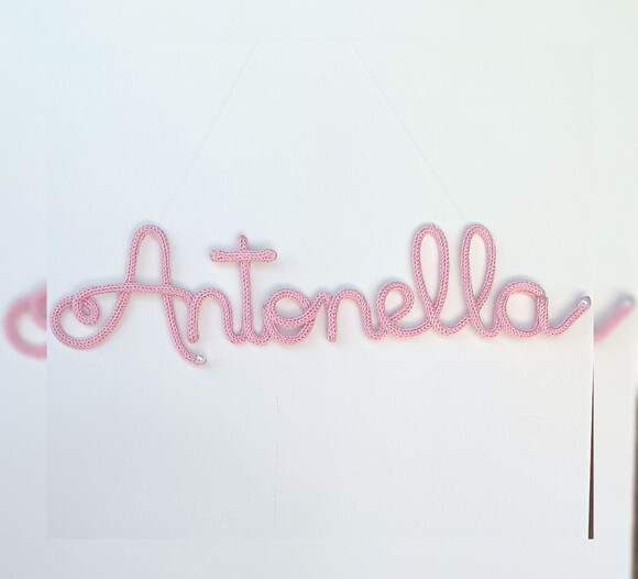 Antonella em Tricotin (valor Refere-se ao Nome)