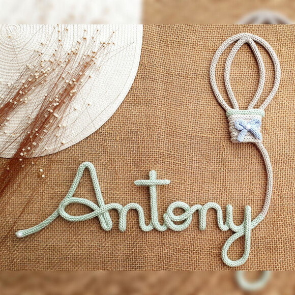 Antony em Tricotin (valor Refere-se ao Nome)