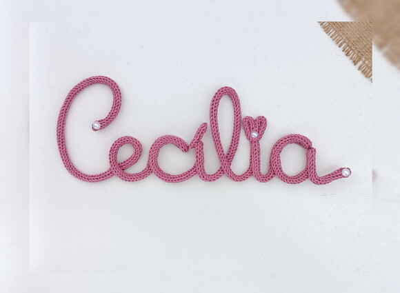 Cecília em Tricotin (valor Refere-se ao Nome)