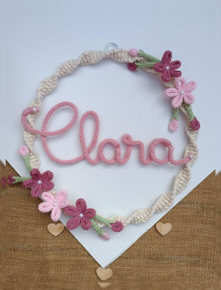Clara em Tricotin (valor Refere-se ao Nome)