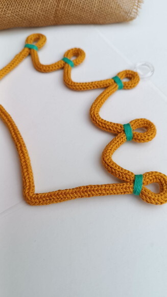 Coroa + Nome 6 Letras em Tricotin