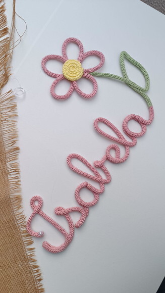 Flor + Nome 7 Letras em Tricotin
