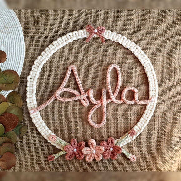 Guirlanda Com 3 Flores + Nome 7 Letras