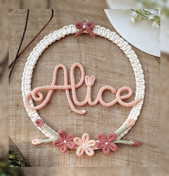 Guirlanda Com 3 Flores + Nome 8 Letras