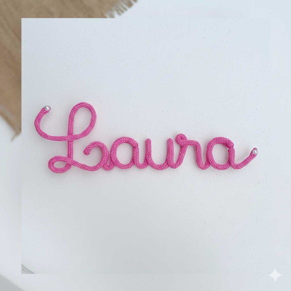 Laura em Tricotin (valor Refere-se ao Nome)