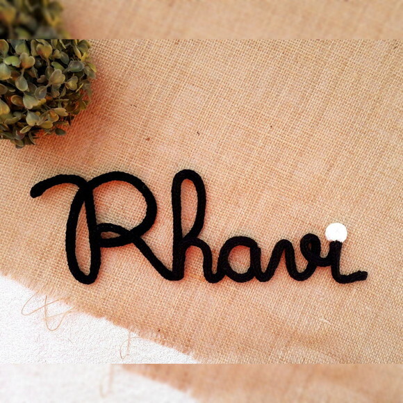 Rhavi em Tricotin (valor Refere-se ao Nome)