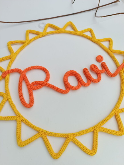 Sol + Nome 4 Letras em Tricotin