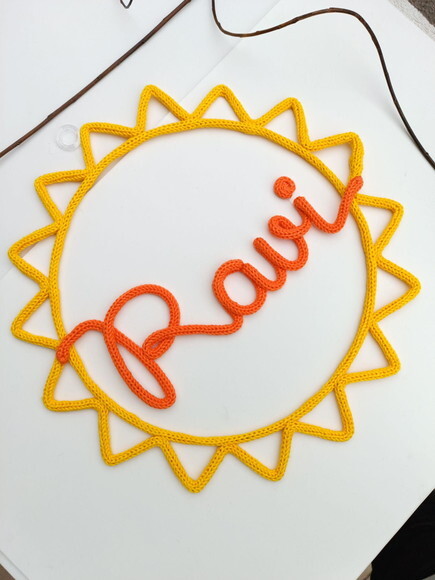 Sol + Nome 4 Letras em Tricotin