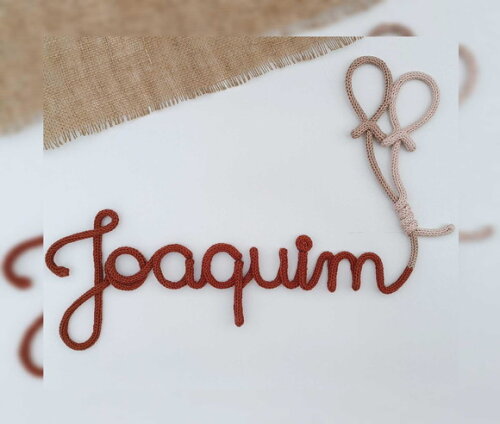 2 Bexigas + Nome 7 Letras em Tricotin